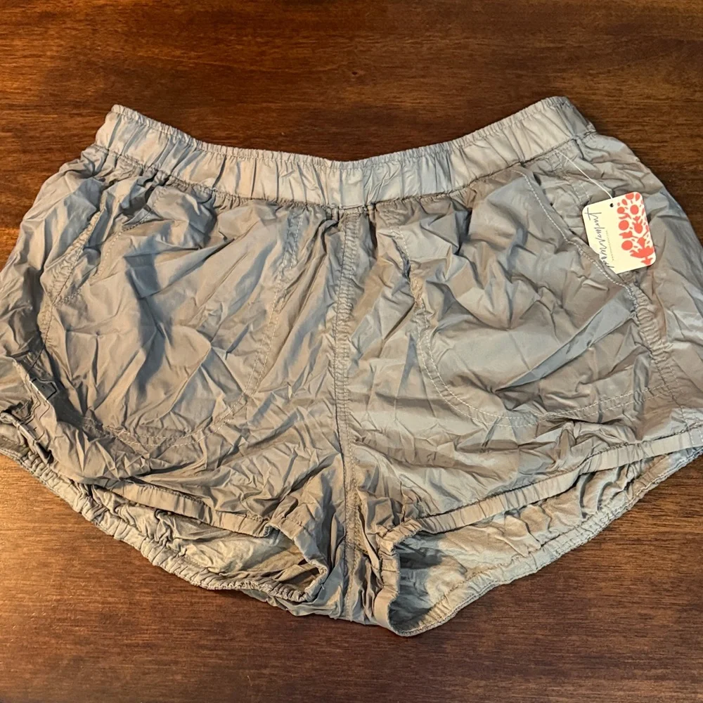 NWT Free People Movement Sunshine Bubble Hem Shorts in Desert Taupe